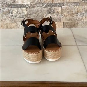 Stitch in time Wedges- Black